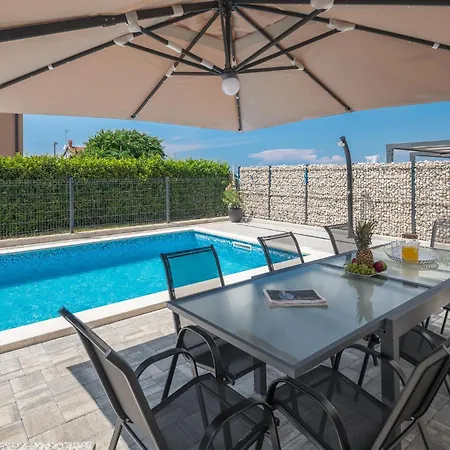 Lovely In With Outdoor Swimming Pool Radmani